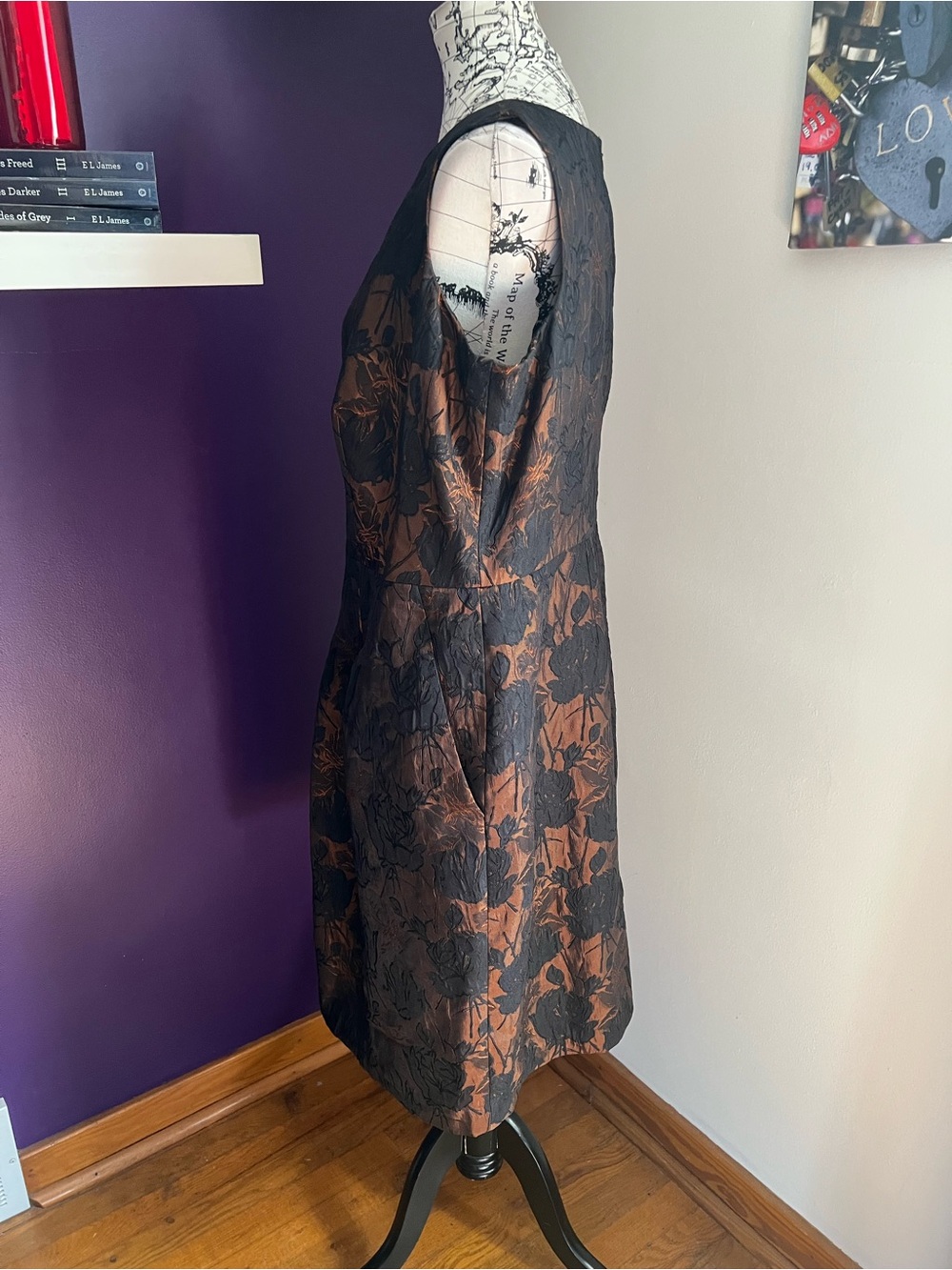 7 for $30 Talbots Sleeveless Black and Brown Floral Jacquard Dress - Picture 7 of 13